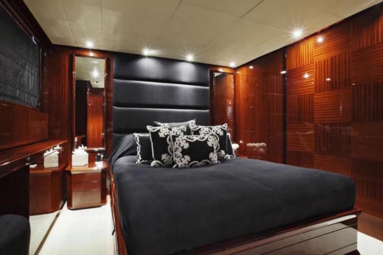 Double Guest Cabin