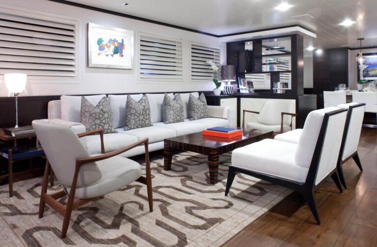 Saloon Seating