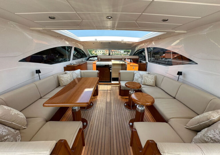 Main Deck Seating