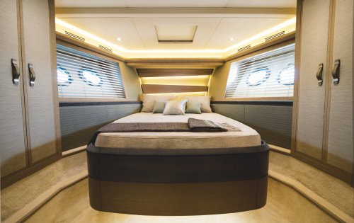 ESMERALDA OF LONDON -  VIP Cabin