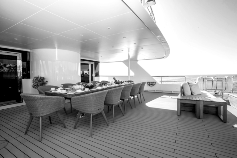 Alfresco Dining