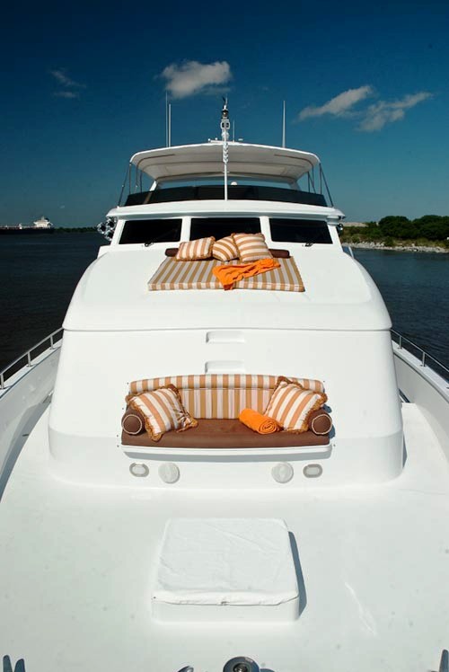 Essence -  Foredeck