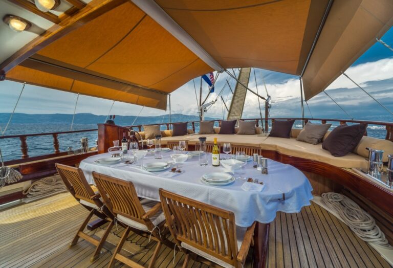 Exterior Dining Area