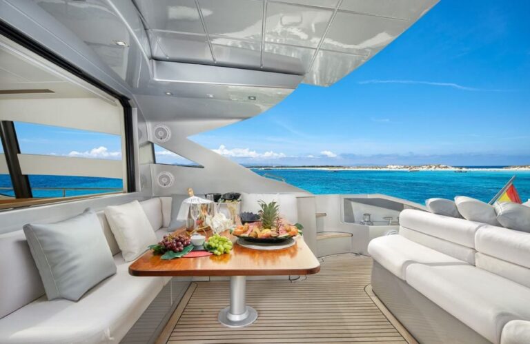 Exterior Relaxation Area With Dining