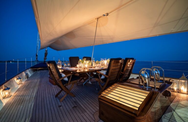 Exterior Relaxation Area With Dining