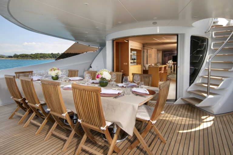 Exterior Upper Deck Dinning Table
