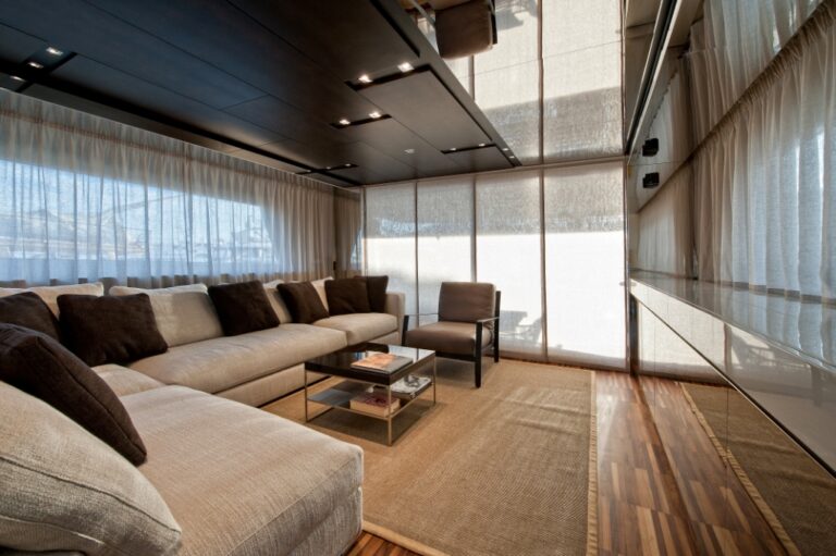 FORTUNA SL82 -  Salon Looking Aft