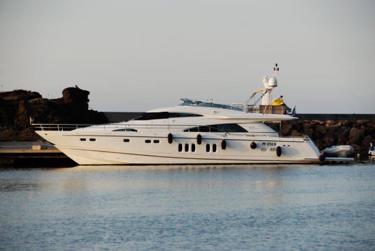 Failrline Squadron 78 XKE - In Port