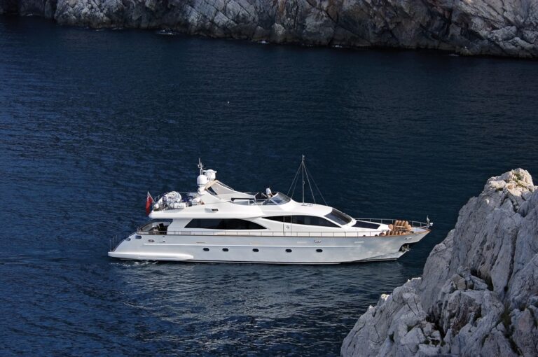 Falcon 90 At Sea