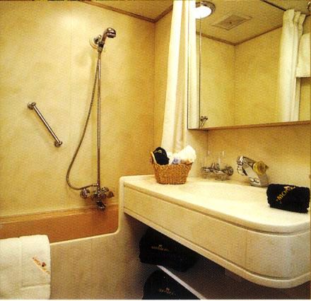 Feadship MONACO - Bathroom