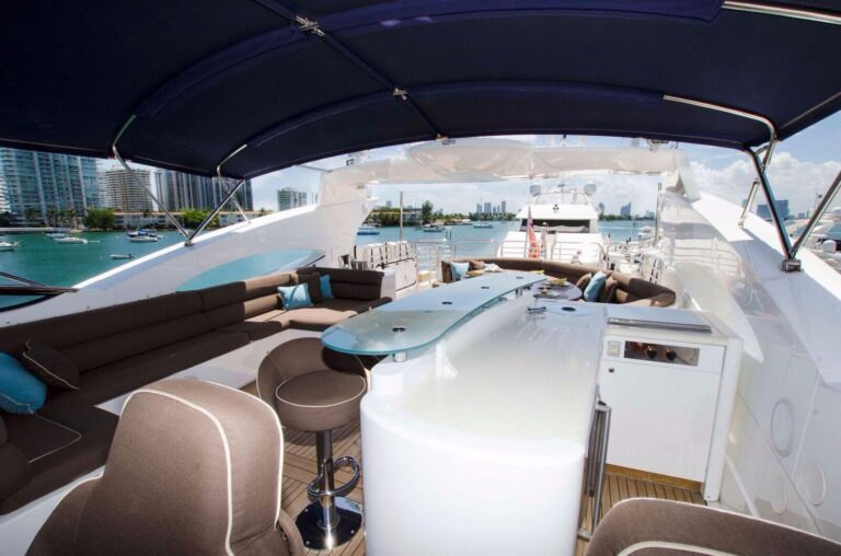 Flybridge Bar