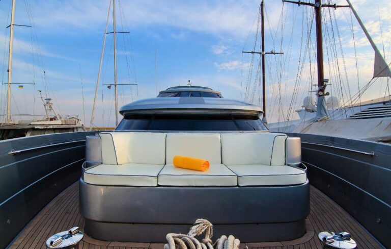 Forward Deck