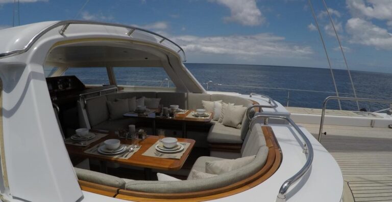 Aft deck dining