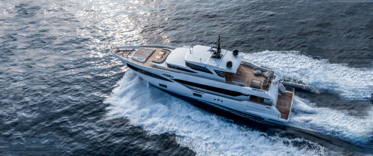101 Luxury Yacht WATERMACHINE (sistership)