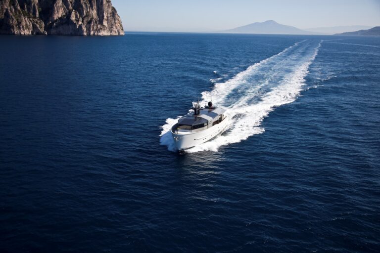 Good-Life Cruising