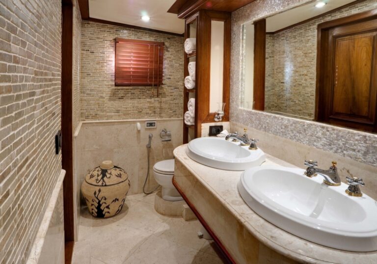 Guest Cabin
