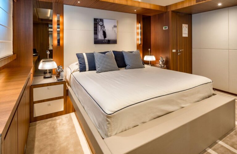 Guest Double Cabin
