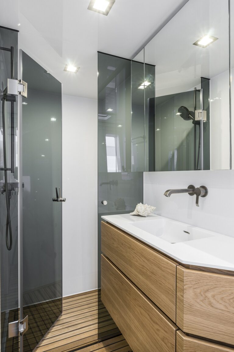 Guest Shower