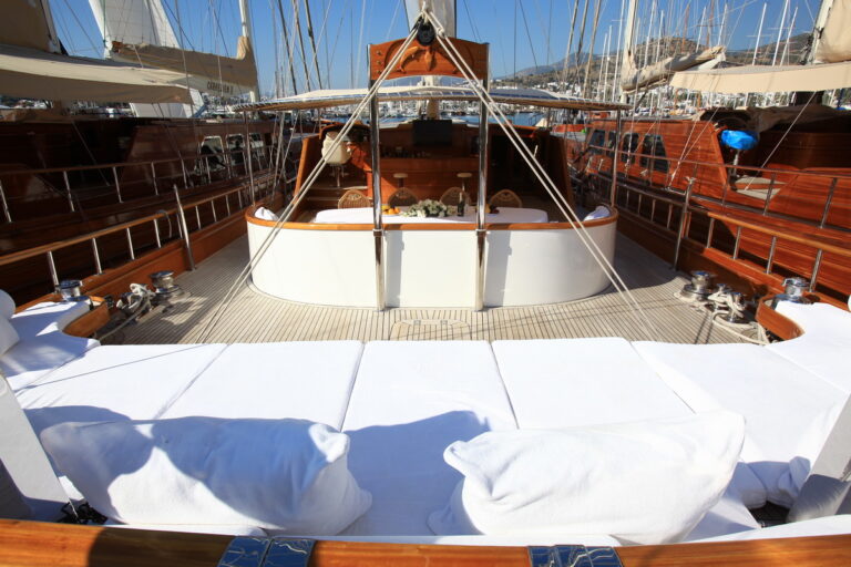 Gulet KAYA GUNERI V - Aft Deck Seating