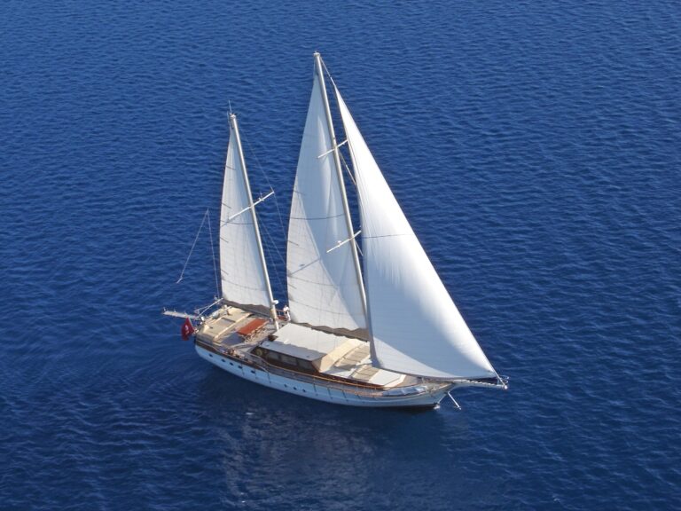 Yener Yacht