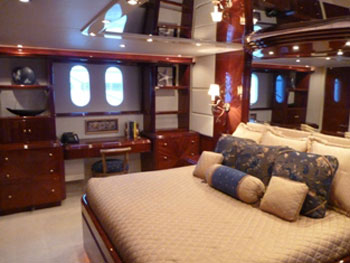 HAIL MARY master cabin