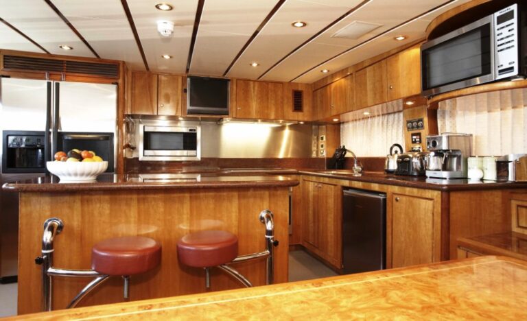 Hillsy  Galley 2