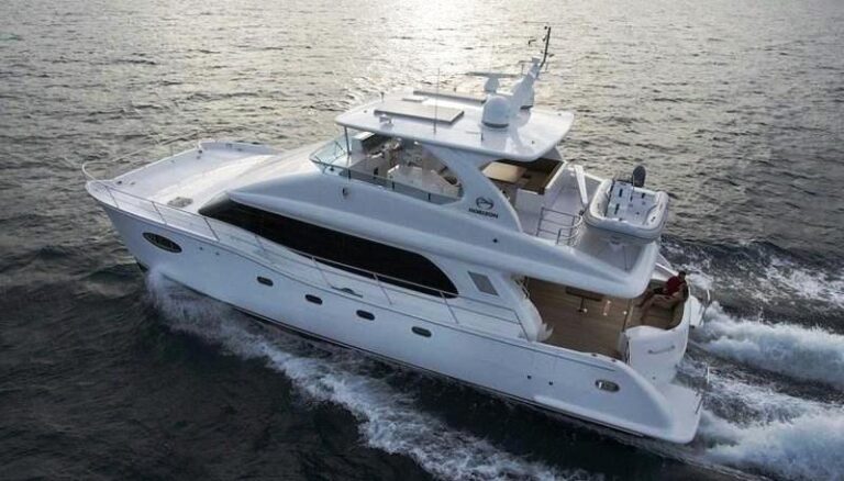 Horizon PC 60 SEA BOSS -  Cruising