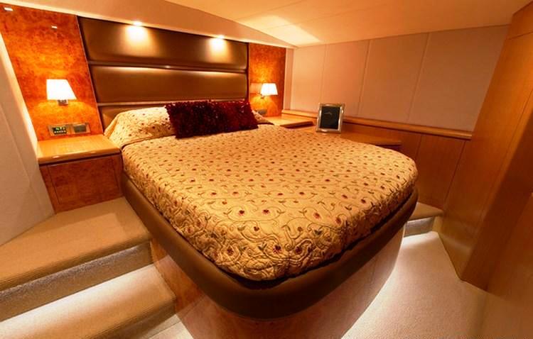 Horizon PC 60 SEA BOSS -  VIP Cabin