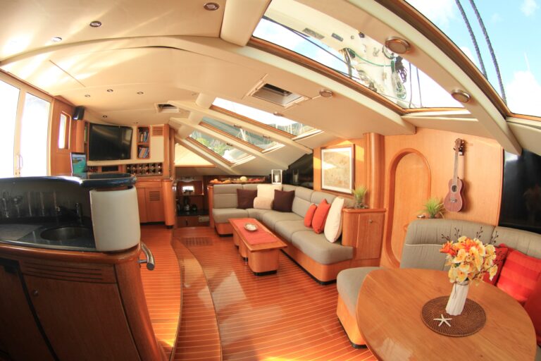 Salon view starboard to port