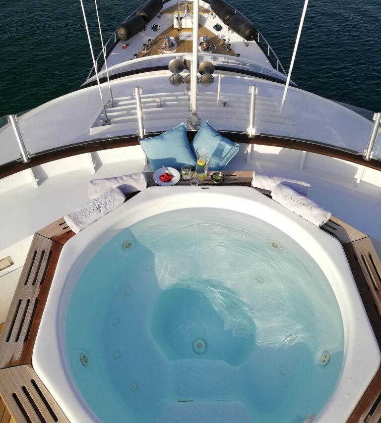 Jacuzzi Tub