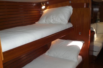 IRVMIREN - Twin Cabin