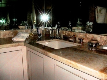 ISLAND TIME -  Ensuite