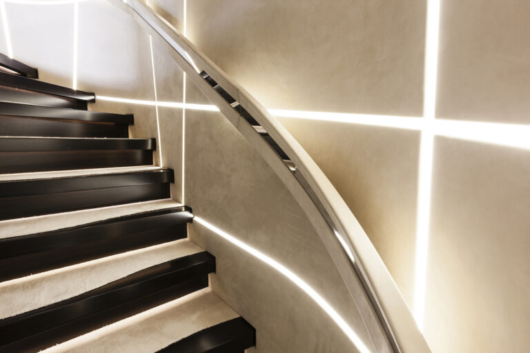 Charter yacht 50 m Custom