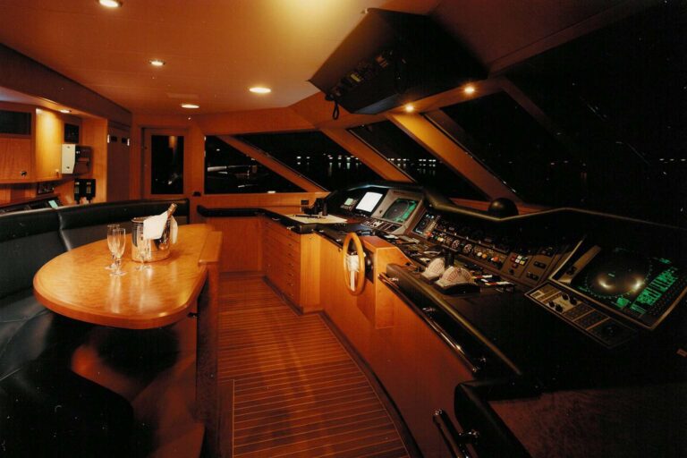 Interior_Wheelhouse