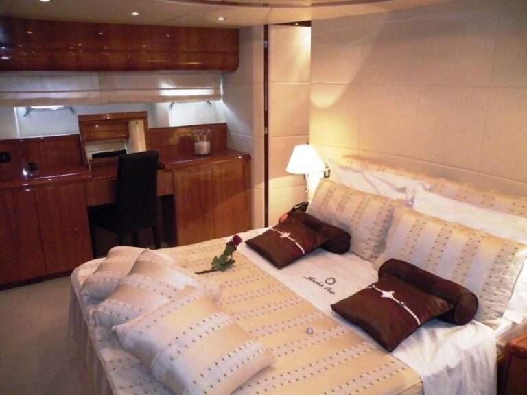 Jackie One - Master Suite