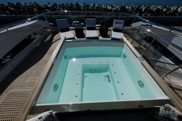 Jacuzzi