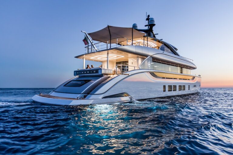 Jetsetter - photo credit Blueiprod - sunset