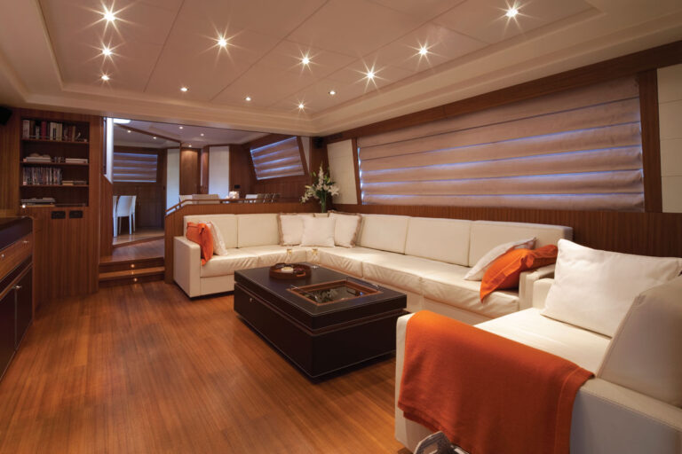 Jurata - Saloon