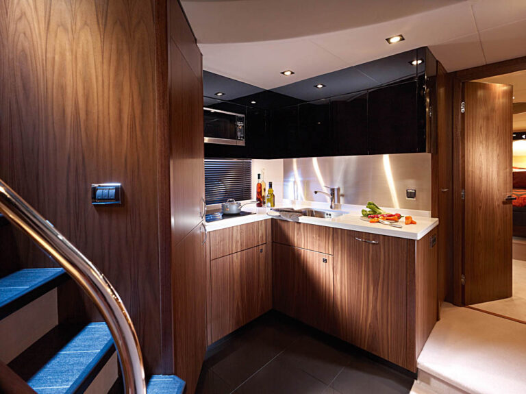 LA BELLINI - Galley