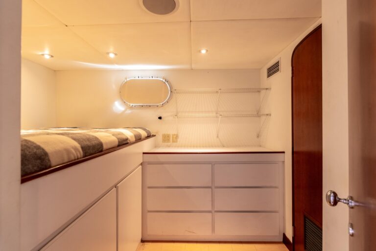 Cabin With Single Bed
