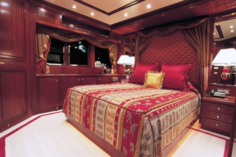 LADY ANN MAGEE  Guest Cabin