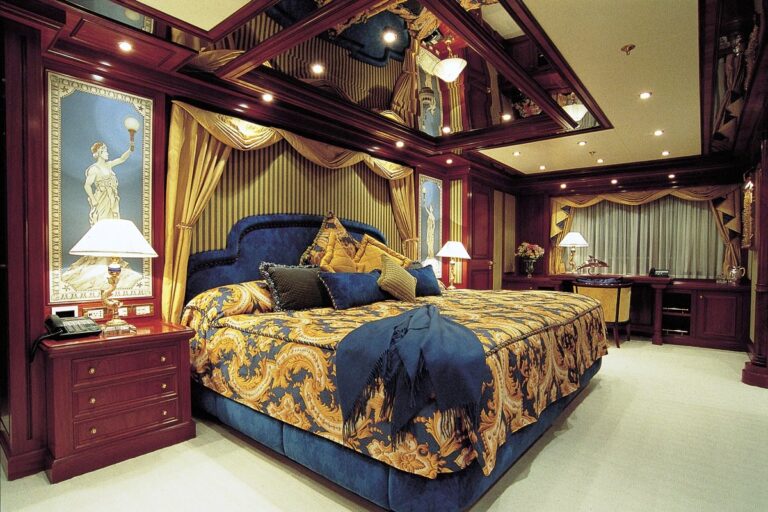 LADY ANN MAGEE  Master Cabin