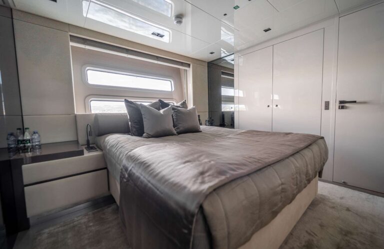 Double Cabin