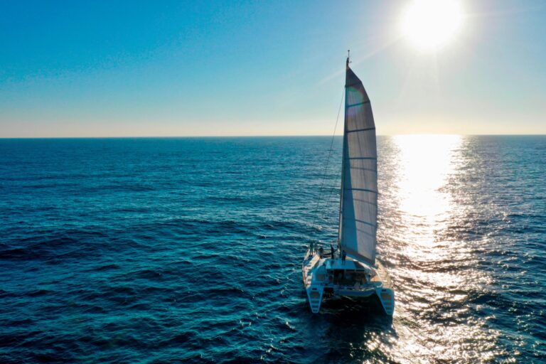 Sailing catamaran LA PERLA - Sunset cruising
