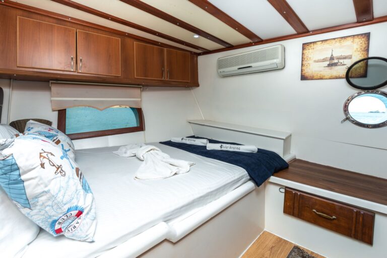 Double Cabin