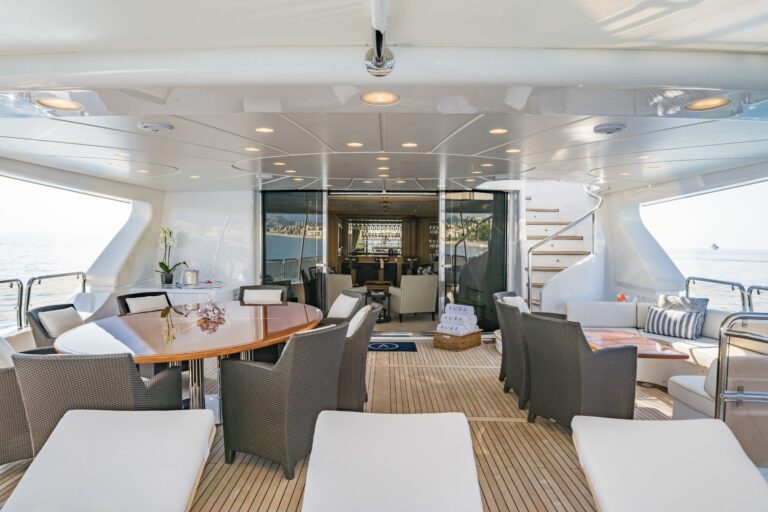 Bridge Deck Dining