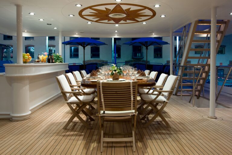 Alfresco Dining