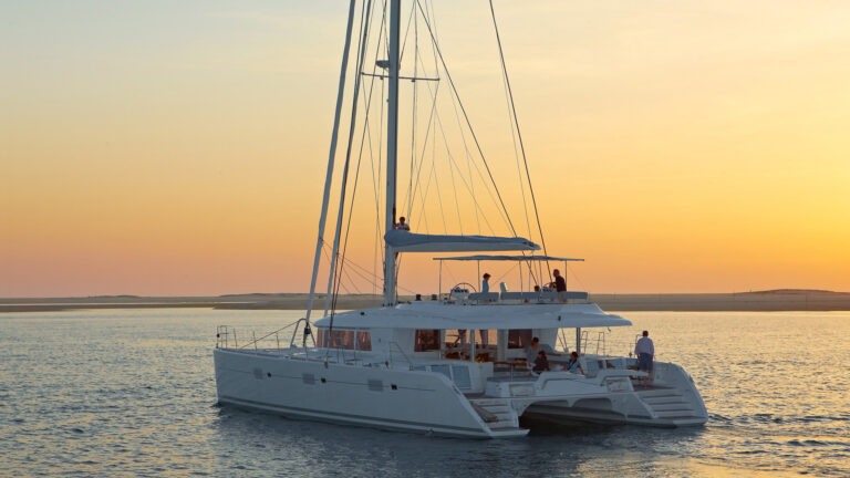 Lagoon 620 Catamaran FOXY LADY