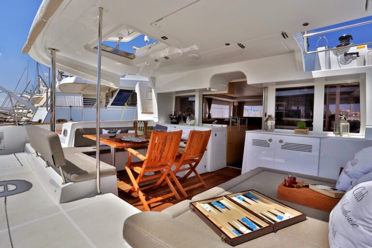 Lagoon catamaran NEW HORIZONS - 002
