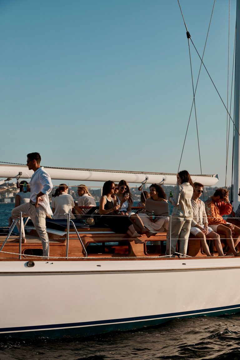 Lifestyle - Main Sail Down